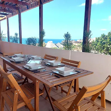 Spacious With Amazing View And Air Conditioning サンミゲル・デ・アボナ